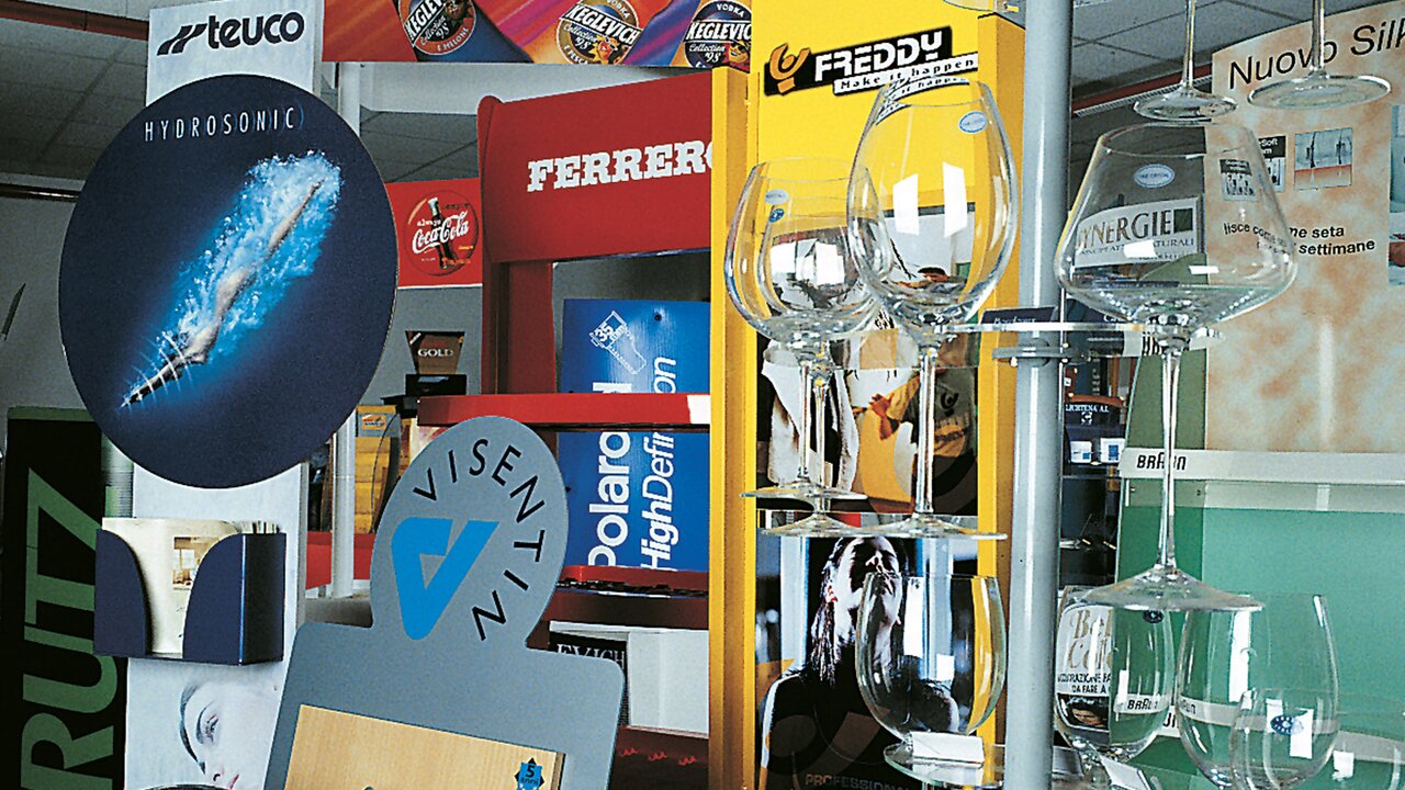 Azienda-3-sala-esposizione-Show-room-Pubbliforma-Promotion.jpg