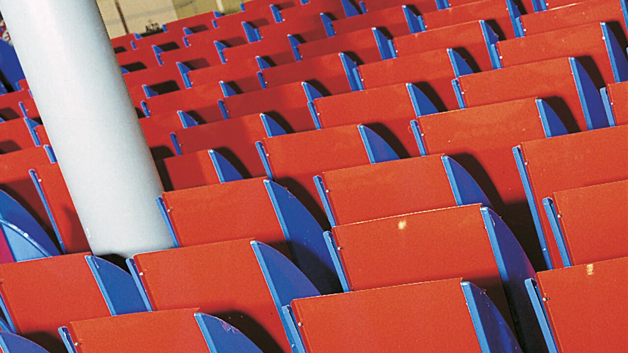 Produzione-2-montaggio-stampi-sottovuoto-Pubbliforma-Promotion.jpg